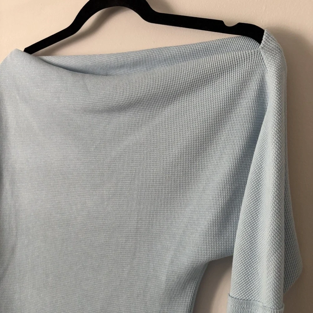 We the Free Fuji Thermal‎ Waffle Knit Top Blue XS Off Shoulder Thumb Holes Boho